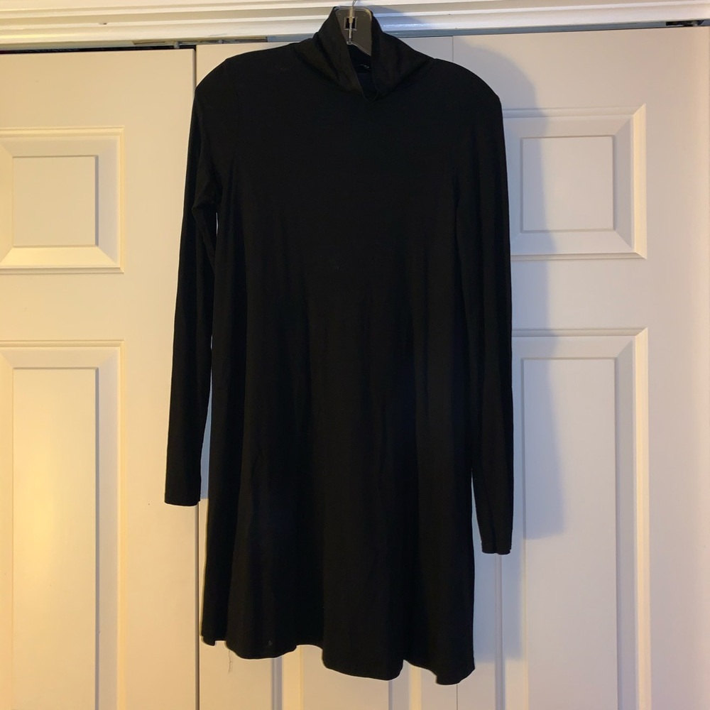 Missguided Black Swing long sleeve dress